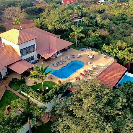 Pink Flamingo Boutique Hotel Μόσι Εξωτερικό φωτογραφία