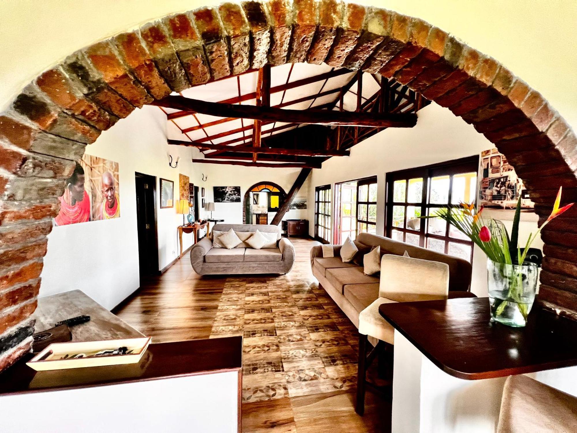 Pink Flamingo Boutique Hotel Μόσι Εξωτερικό φωτογραφία