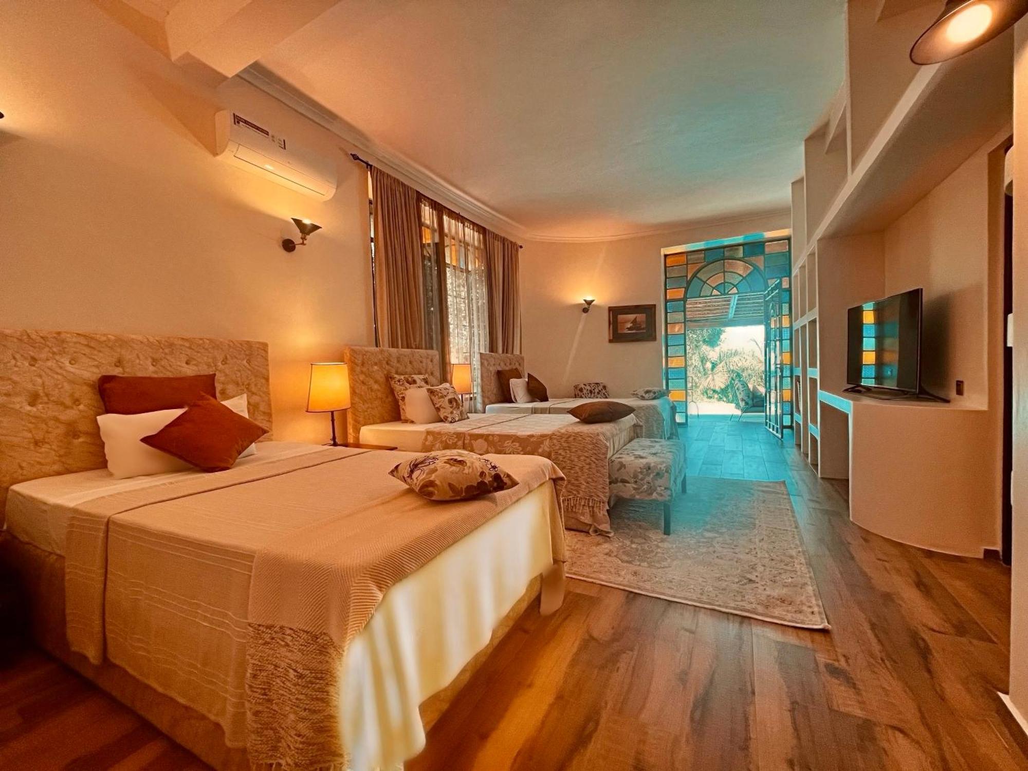 Pink Flamingo Boutique Hotel Μόσι Εξωτερικό φωτογραφία